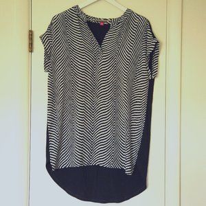 Vince Camuto Navy & White Tunic Blouse, Med